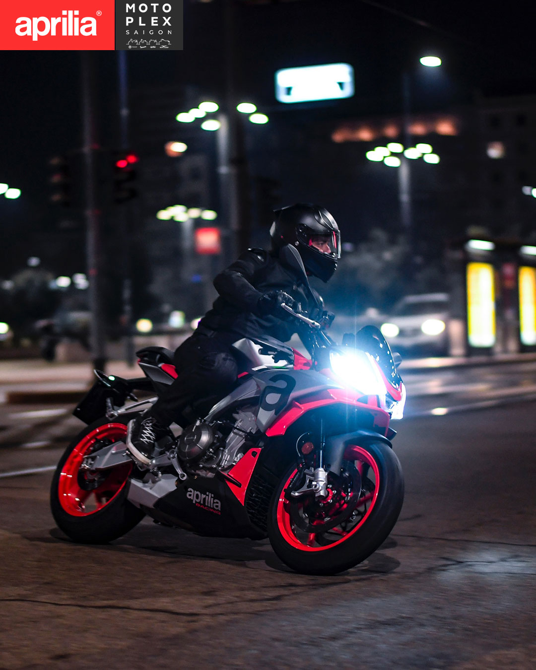 Một chiến mã nakedbike đa dụng, mạnh mẽ.