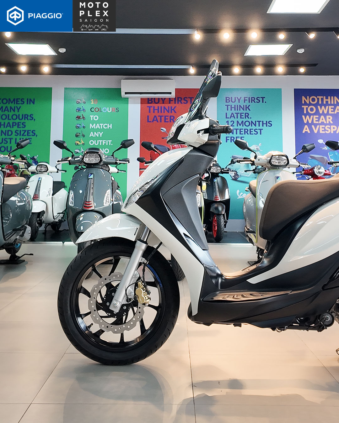 Trang bị phanh ABS 2 kênh, màn hình kết nối Smartphone