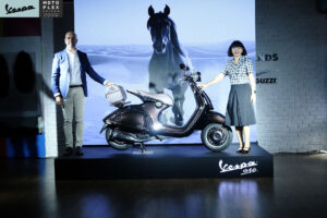 Lễ ra mắt siêu phẩm Vespa 946 Horse tại Trung tâm Motoplex Sài Gòn (Vespa Sapa Cộng Hòa)
