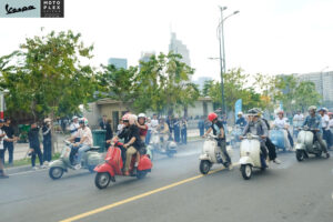 Lễ hội của hàng ngàn Vespista nhân Kỷ niệm Vespa 80Th